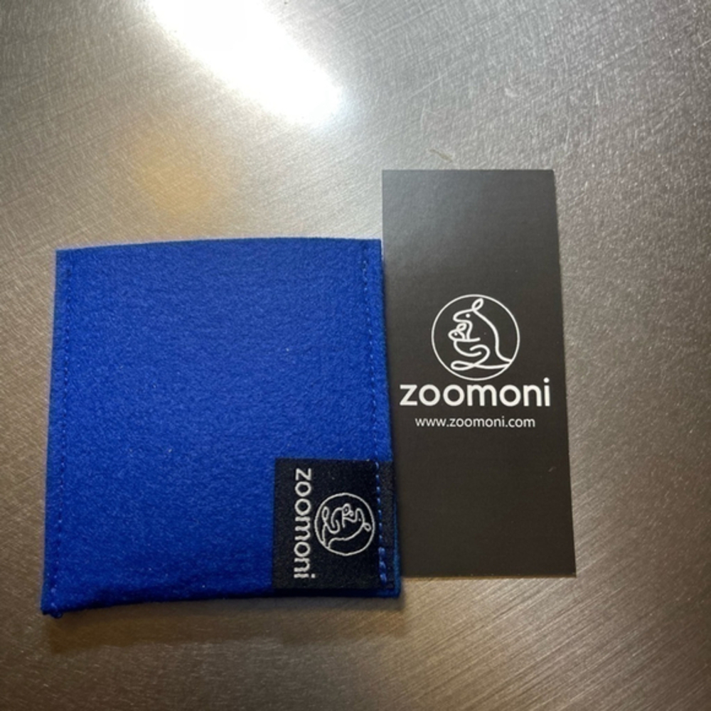Zoomoni lipstick case